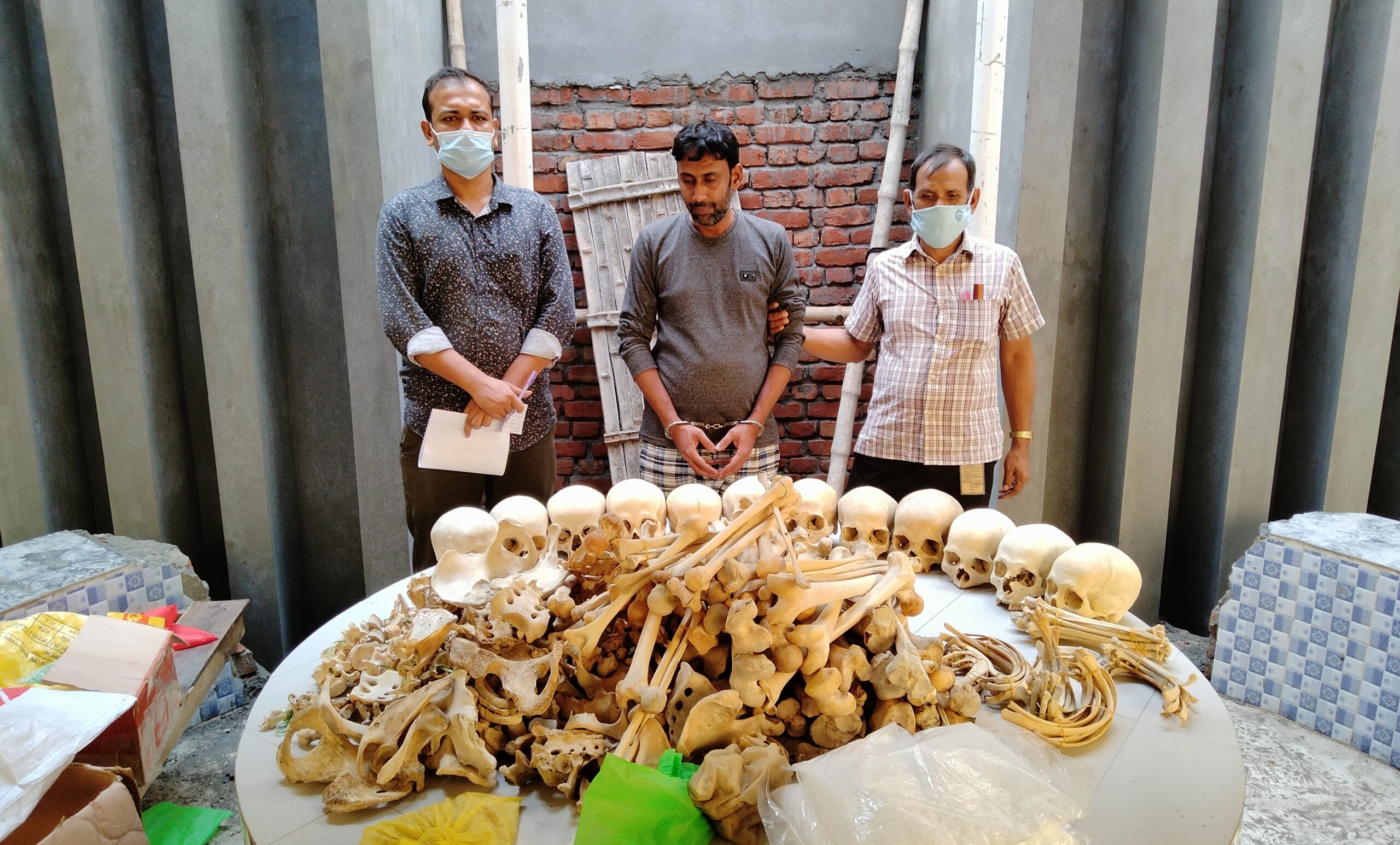 ময়মনসিংহে বিপুল পরিমান মানবদেহের কঙ্কাল উদ্ধার