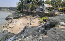 ফরিদপুরে নদী ভাঙন আতঙ্কে দিন কাটাচ্ছে হাজারো মানুষ