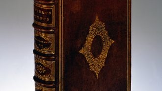 মানুষের চামড়ায় বাঁধানো বইয়ের সন্ধান মিলেছে যুক্তরাজ্যের জাদুঘরে