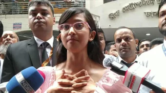 সুরক্ষা চেয়ে মা-বাবার বিরুদ্ধে মামলা তরুণীর