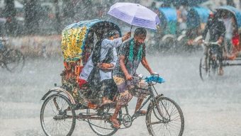 সারাদেশে মাঝারী থেকে ভারী বর্ষণ হতে পারে